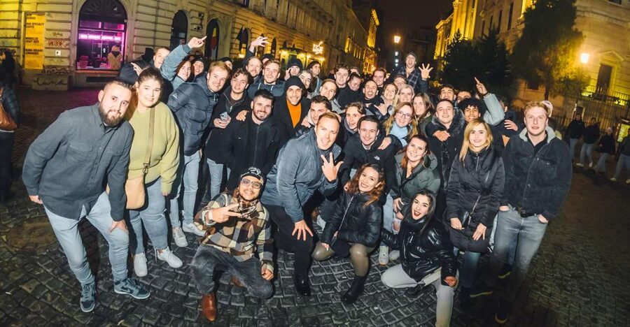 Bucharest: Weekend Pub Crawl - The guides are the real value