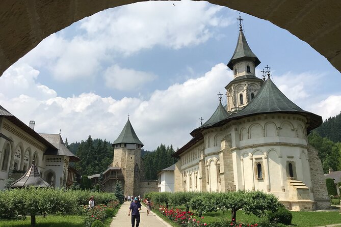 Bucovina Extra Day Monasteries Tour - The guide, language options, and pace