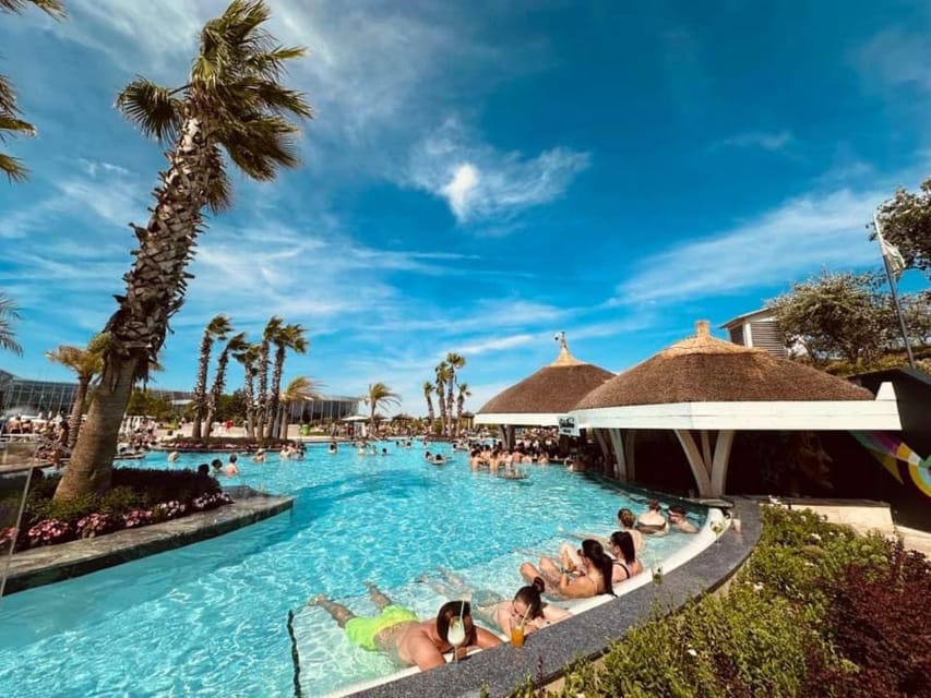 Bucuresti: Bucuresti Therme Transfer and Full-Day Access - Service, comfort, and the small drawbacks