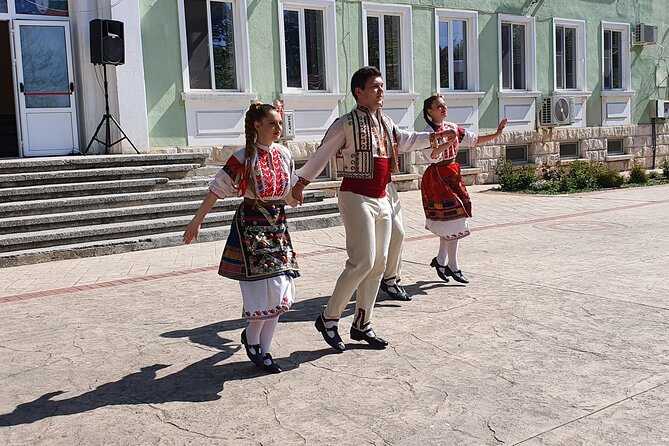 Bulgaria Day Trip - Private Tour from Bucharest - Veliko Tarnavo & Arbanasi - Why this Bucharest to Bulgaria trip makes sense