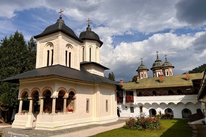 Castles Tours from Brasov - Bran Castle: the Dracula stop