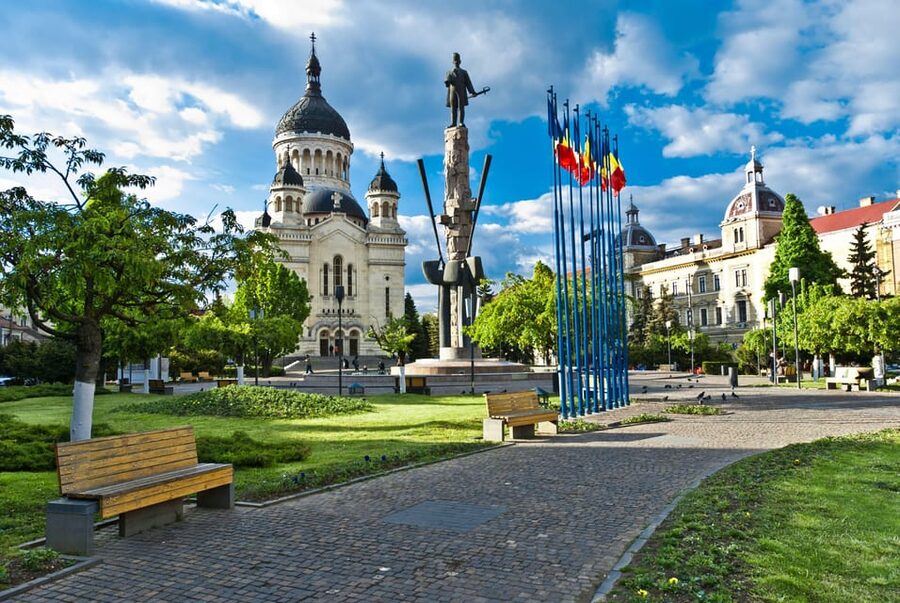 Cluj-Napoca: Old Town Walking Tour with a Local Guide - Practical limits and accessibility