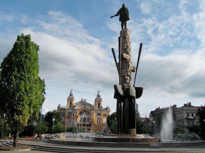 Cluj: Private City Walking Tour - Meeting Matthias Corvinus in Union Square
