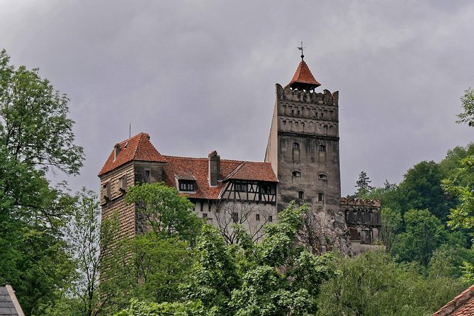 Day Tour to Brasov and Bran - Brașov and the old German quarter
