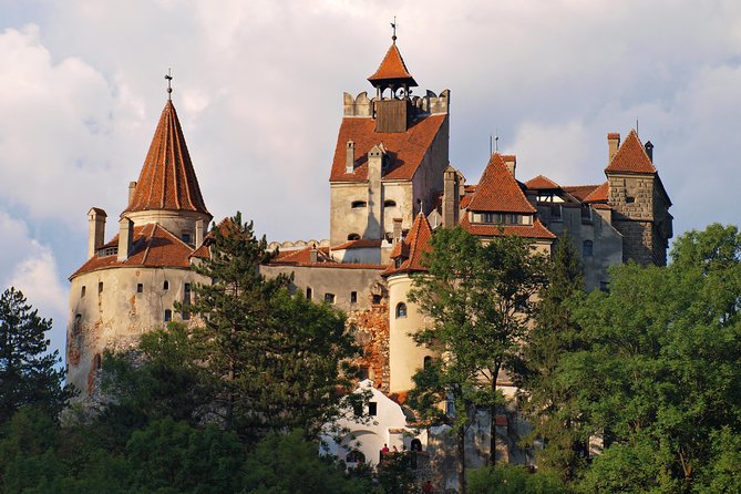 Day Trip Through Brasov in Transylvania and Bran, Peles, and Rasnov Castles - Peles Castle, Romania’s royal showpiece