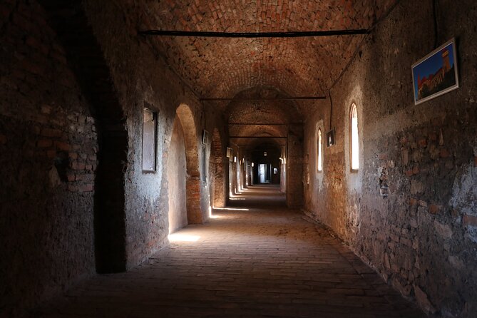 Day Trip to Turda Salt Mine and Corvin Castle from Timisoara - How the guide shapes the day