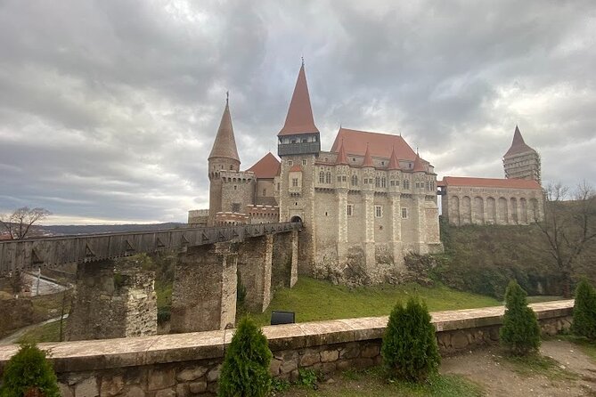 Discover Corvin Castle in Hunedoara and Deva Fortress - Why this Cluj-Napoca day trip works