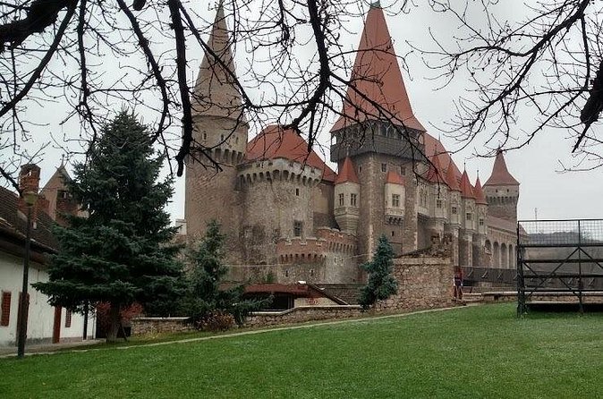 Discover Corvin Castle in Hunedoara and Deva Fortress - Lunch beside the castle at Urban by WERK
