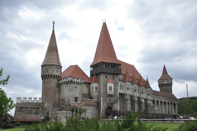 Discover Medieval Transylvania Small Group Tour - 7 days - Corvin Castle and Sibiu after dark