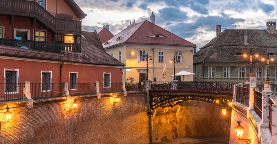Discover Transylvania: Peles, Bran, Sighisoara in 2 days - Bran Castle and the Dracula question