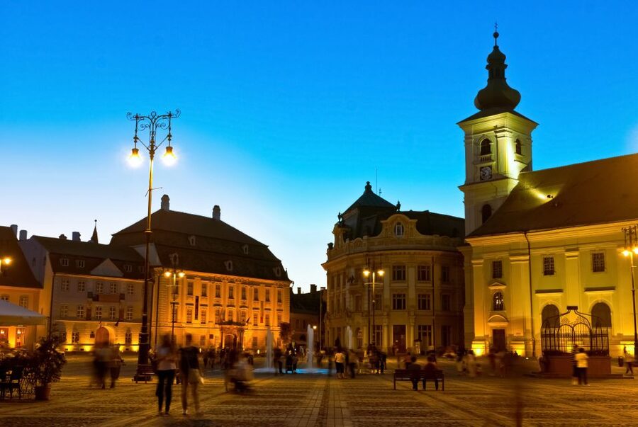 Discover Transylvania: Peles, Bran, Sighisoara in 2 days - Brasov: a proper historic city, not just a photo stop