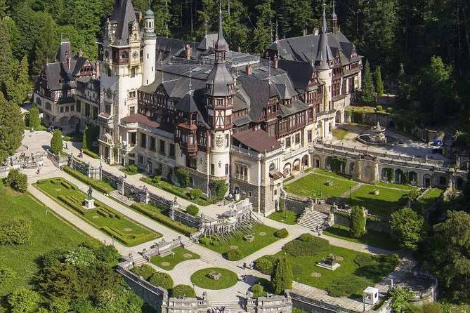 Dracula and Peles Castles Premium Tour with Hotel pick-up - The small-group format and guiding style