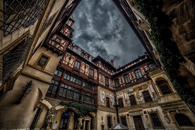 Dracula's Castle, Brasov and Peles Full-Day Tour from Bucharest - Guides, commentary, and the group experience