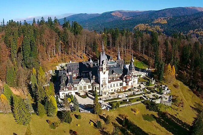 Dracula's Castle - Private Tour with Peleș Castle and Brașov city - The Black Church in Brașov