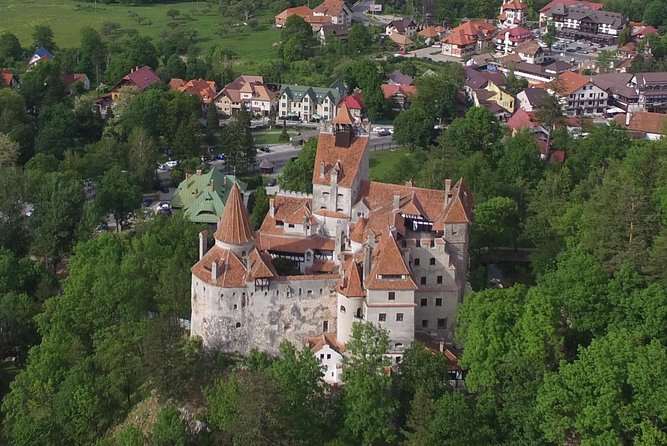 Exclusive Tour: Bran Castle, Brasov and Rasnov fortress from Sibiu - Brasov’s old center and the Tampa foothills