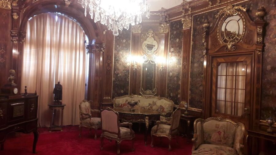 From Brasov: Peles Castle, Bran Castle & Cantacuzino Castle - What the $99 tour actually gives you