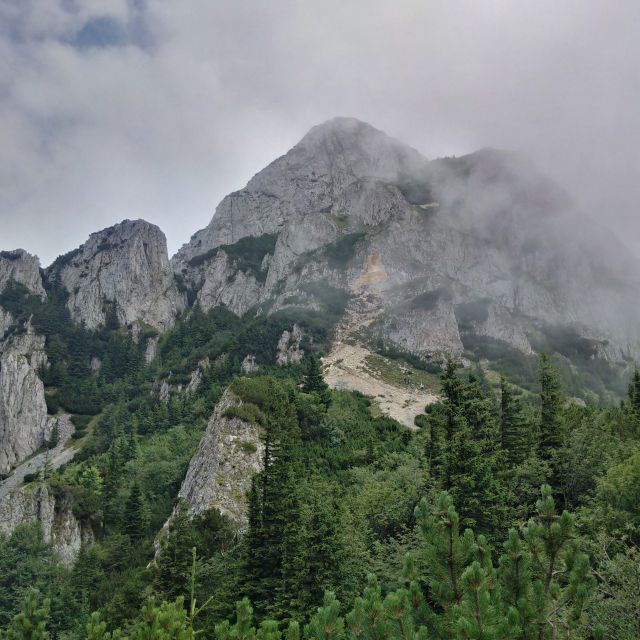 From Brasov: Piatra Craiului National Park 2-Day Guided Trek - Gear, weather, and physical demands