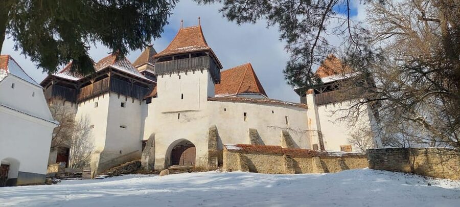 From Brasov: Sighisoara, Viscri, and Rupea Unesco Day Trip - Viscri and the white fortified church