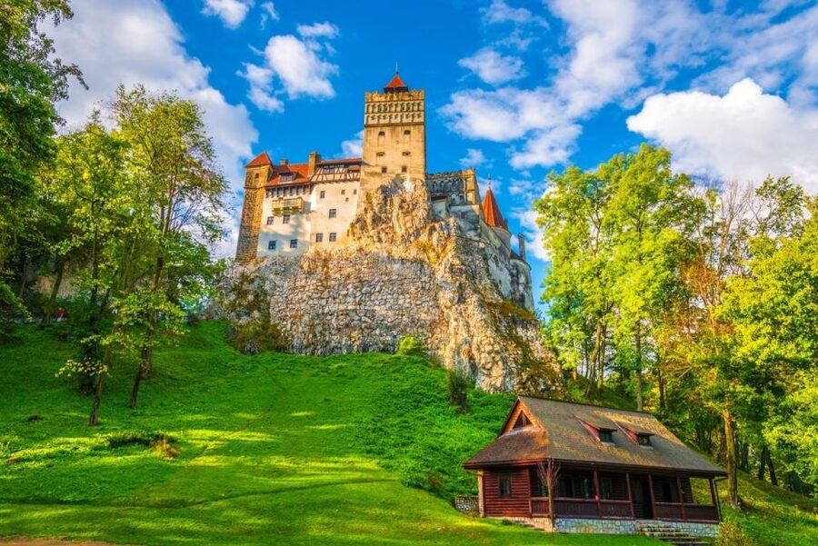 From Bucharest: Brasov Peles & Dracula's Castle Day Tour - Starting early from Bucharest