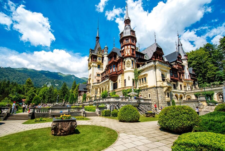 From Bucharest: Day Trip to Peles, Dracula's Castle, Brasov - Why this day trip works from Bucharest