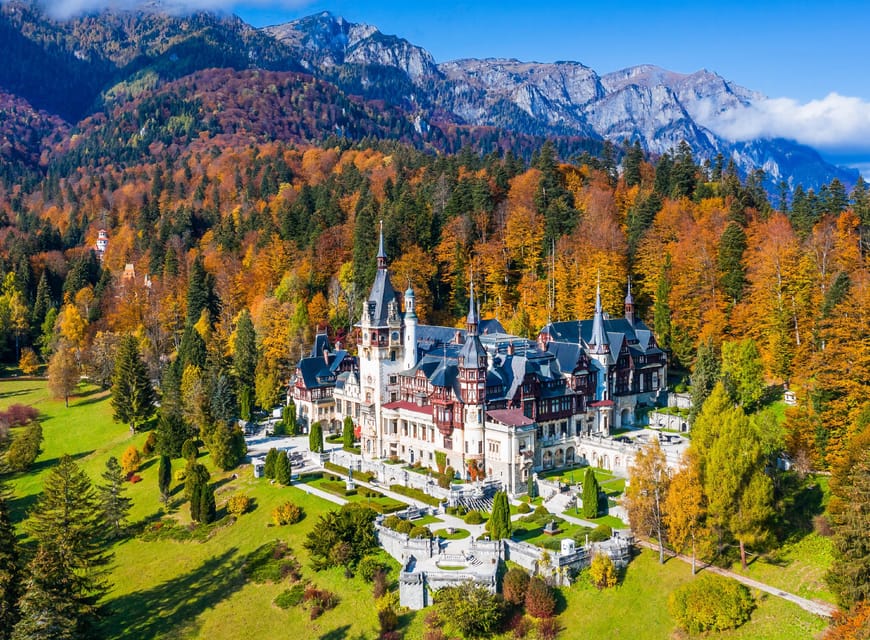 From Bucharest: Day Trip to Peles, Dracula's Castle, Brasov - Peleș Castle in Sinaia: Romania’s royal showpiece