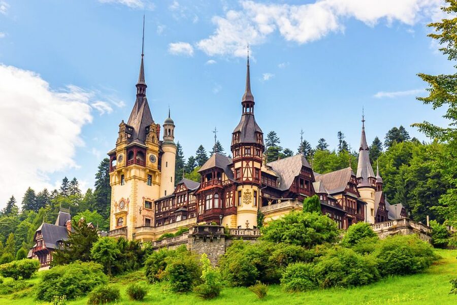 From Bucharest: Day Trip to Sinaia - Key points to know before you book