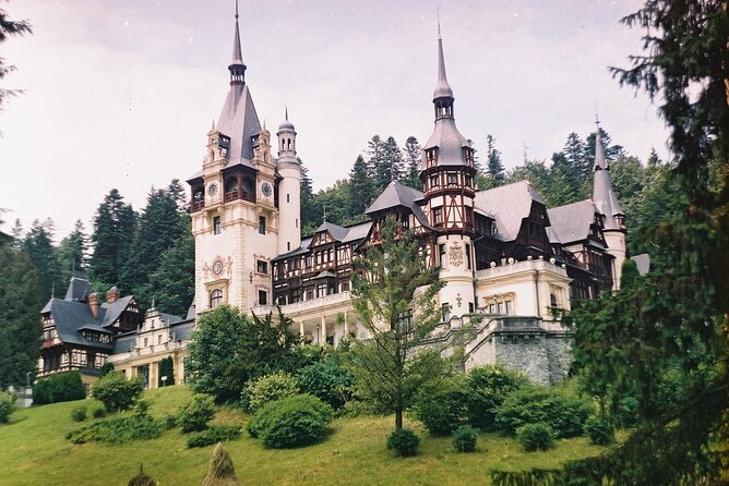 From Bucharest: Dracula's Castle, Peles Castle and Brasov Old Town Full Day Tour - Peles Castle and the royal stop in Sinaia