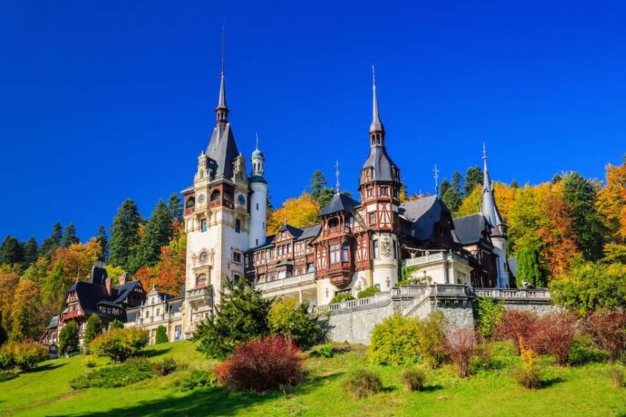 From Bucharest: Peleș and Bran Castles Private Tour - Peleș Castle and the royal setting in Sinaia