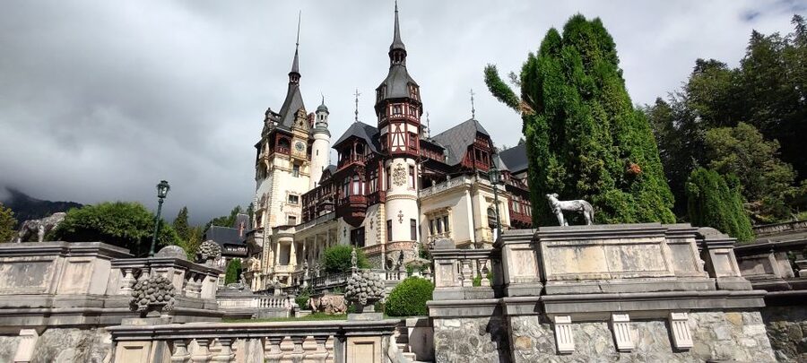 From Bucharest: Private 6-Day Dracula Tour in Transylvania - Key points to know before booking