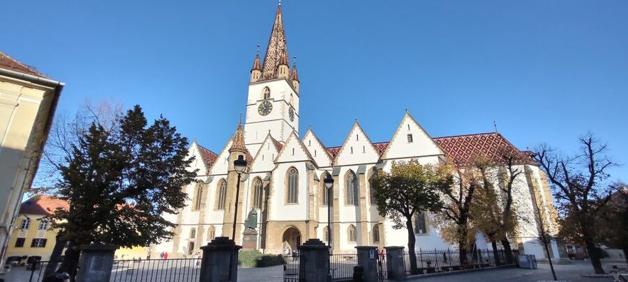 From Bucharest: Private 6-Day Dracula Tour in Transylvania - The rural stays are more than a place to sleep