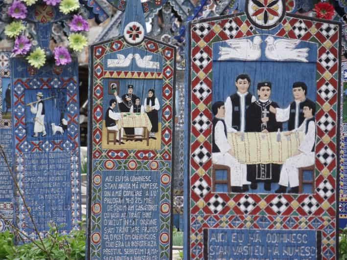 From Cluj-Napoca: Maramures Day Tour - Surdești and the tallest wooden church