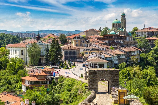 Full Day Trip to Bulgaria from Bucharest - Arbanasi: old churches and hilltop views