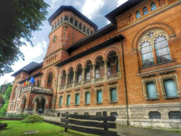 Half-Day Private Sightseeing Tour of Bucharest and its Surroundings Package - Key points at a glance