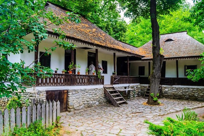 Half-Day Private Sightseeing Tour of Bucharest and its Surroundings Package - Three hours in the car, and why that matters