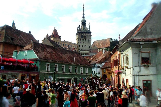 Halloween tour with 2 Halloween parties one at Bran Castle - Brasov: a useful pause before Bran