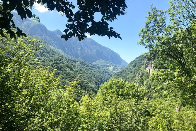 Hiking back in time: The Remote Villages of Banat - Reaching a village far from the usual route