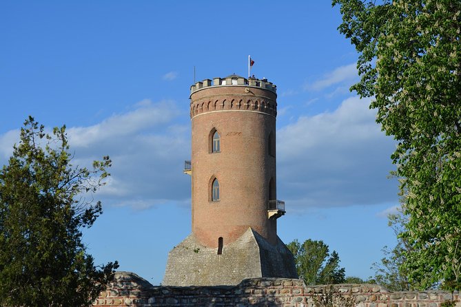 LiBEARty Brown Bear Sanctuary and The Real Dracula Tour - The Museum of Communism in only 20 minutes