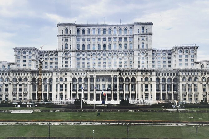 Life in Communism - Piața Revoluției and the end of the regime