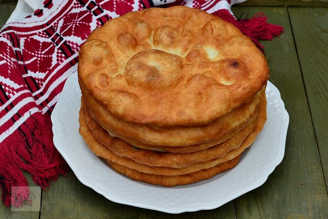 Local Food and History Tour of Bucharest with Local Foodie - The Romanian Athenaeum brings ceremony to the route