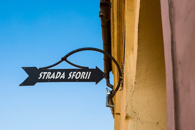 Medieval Brașov: Interactive City Game & Walking Tour - Poarta Șchei and the story of a city entrance