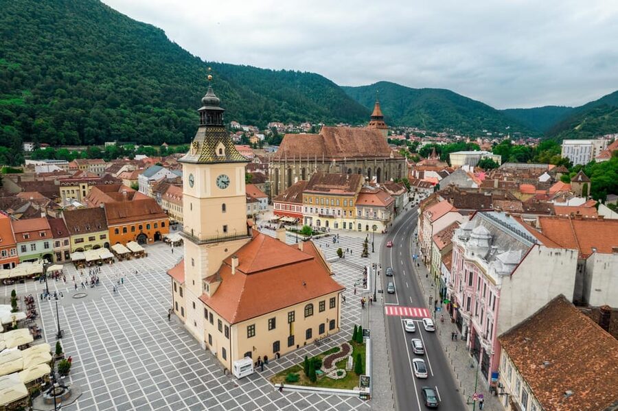 Minivan 8: Peles & Dracula's Castle and Brasov Full-Day Trip - Who will enjoy this tour most