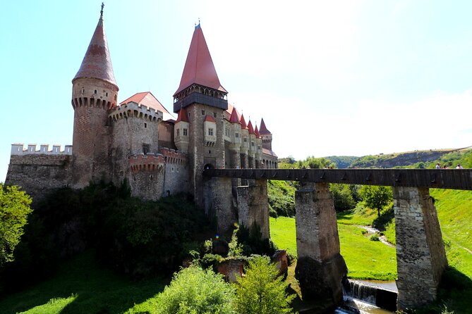 One Day in Transylvania - Departure from Timisoara - Arriving in Hunedoara and Corvin Castle