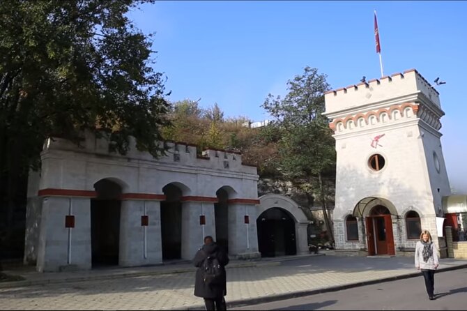 One-Day Vlad the Impaler Royal Court Private Tour from Bucharest - A long day built around Wallachian power
