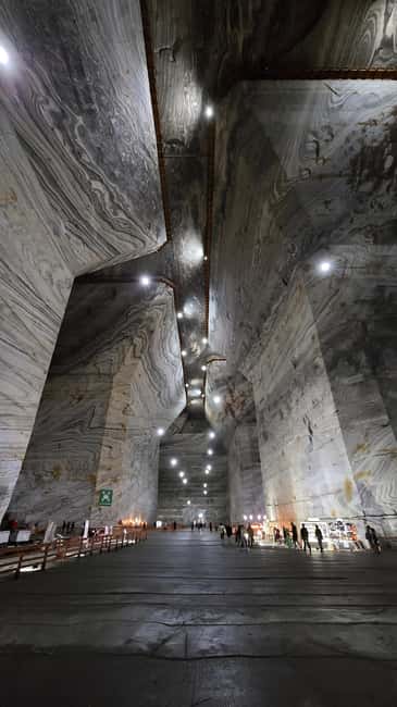 Panoramic tour of Bucharest with three stops and two visits. - Who will get the most from this tour?