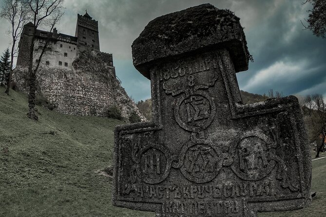 Peles Castle, Bran Castle & Rasnov Fort. Private Tour from Brasov - Lunch in Rasnov brings Romanian food into the day