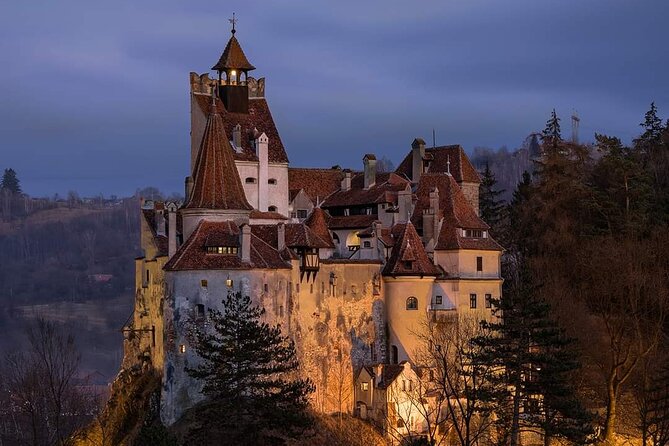 Peles Castle, Bran Castle, Rasnov Fortress and Sinaia Monastery Tour from Brasov - A quiet half hour at Sinaia Monastery