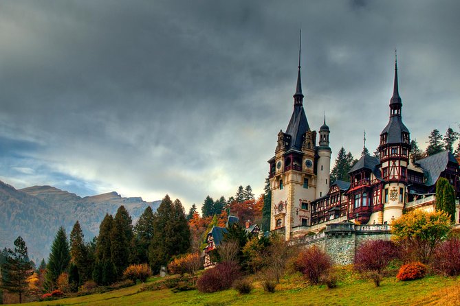 Peles Castle, Bran - Dracula's Castle & Brasov - Day Tour from Bucharest - Bran Castle: separating Dracula from the facts