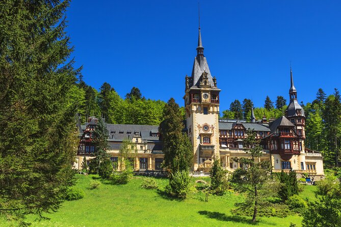 Peles Castle, Dracula Castle and Brasov old town - private tour from Bucharest - Five things to know before you book