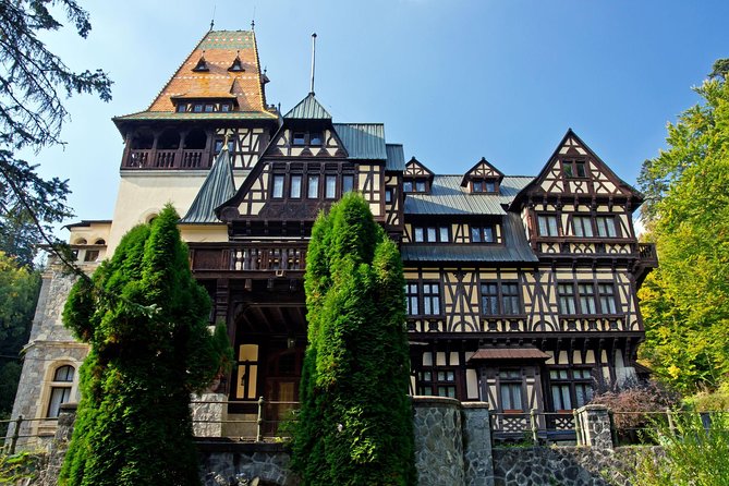Peles Castle Skip-The-Line Guided Tour - Romania’s largest collection of weapons