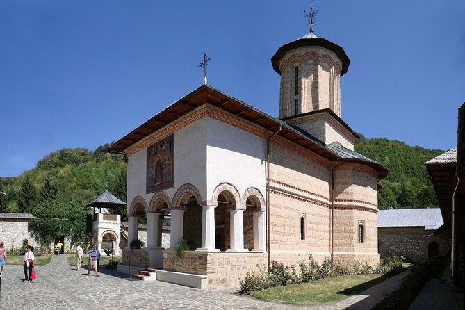 Private 2 Days Caves in Romania with Brancusi Opera - The Infinity Column is the emotional finish